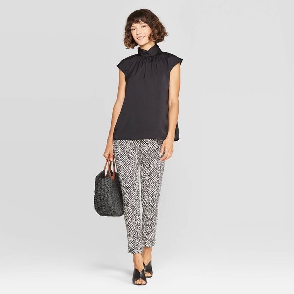 NWT Black Short Sleeve Mock Turtleneck Blouse - Picture 3 of 5